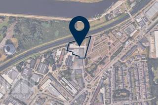 Brand-new 930 m² SME unit, strategically located in Vilvoorde.<br /><br />The site is located close to major road connections such as the N1 (Schaarbeeklei), N211 (Luchthavenlaan), R22 (Woluwelaan), R0 and E19. The A12, Brussels Airport and the main economic and logistics hubs of Vilvoorde and Machelen are also easily accessible.<br /><br />The shell-condition SME unit is built to high-quality standards and offers a clear height of 6 m. The unit is accessible via 4 automatic sectional doors(4.25 m W x 4.20 m H) and is equipped with a rainwater collection tank, a polished concrete floor with a load-bearing capacity of 3 t/m², and individual utility connections.<br /><br />The project comprises 17 units ranging from 144 m² to 3,340 m², with the possibility of combining several units to create larger premises.<br /><br />The site also offers ample parking facilities. In addition, the unit can be finished to suit your specific requirements, fully tailored to the needs and wishes of your business, in consultation with the developer.<br /><br />Contact <strong>PANORAMA B2B</strong> for further information or to arrange a no-obligation viewing on <strong>0477 30 40 05.</strong>