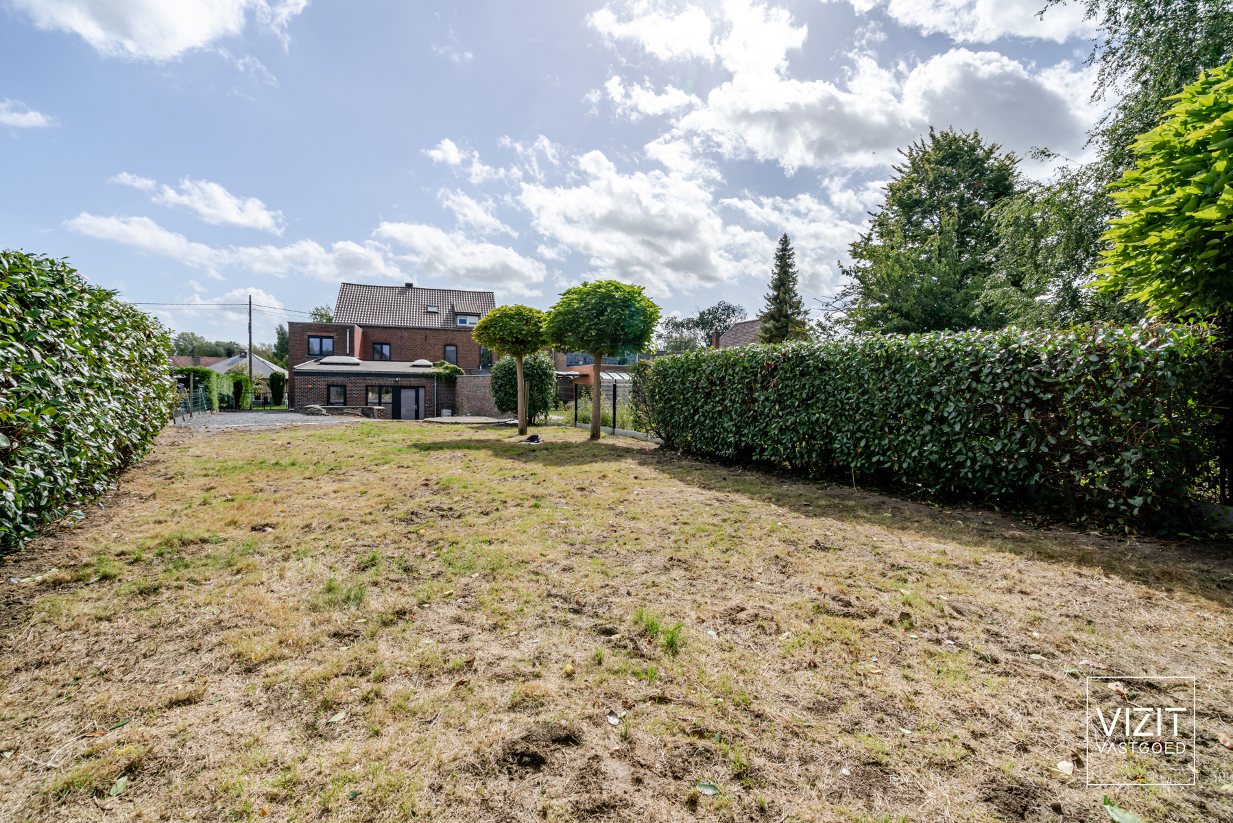 Zeer ruime halfopen woning aangename tuin - foto 3