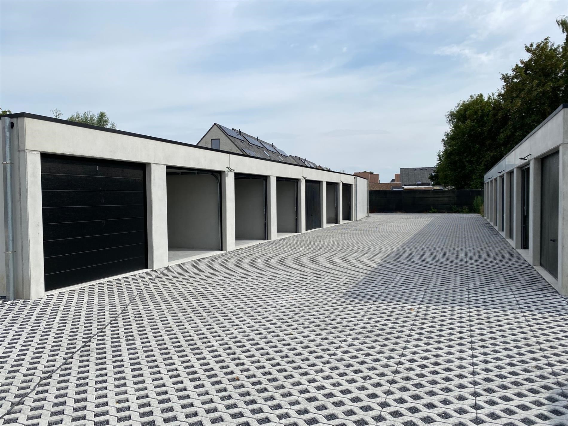 nieuwbouwgarage te huur te Eernegem - foto 4