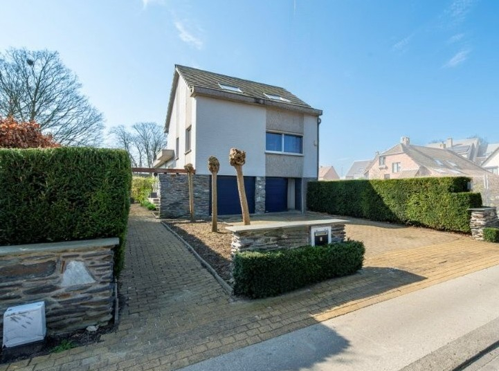 HEEL BIJZONDERE HALF OPEN BEBOUWING MET VILLA ALLURES OP MOOI STUK GROND - TOP LIGGING - foto 1