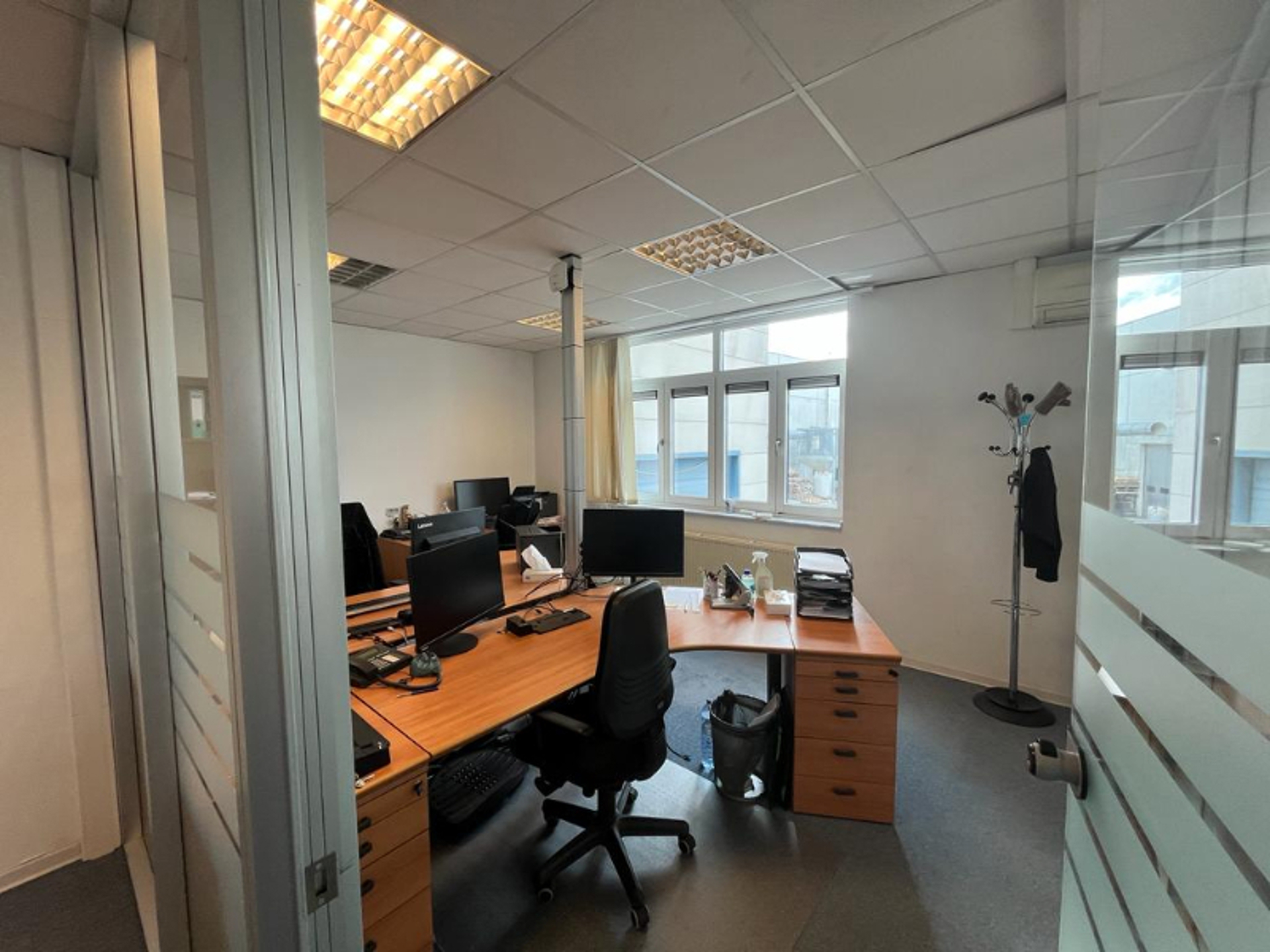 Commercial for rent in Nivelles - photo 3