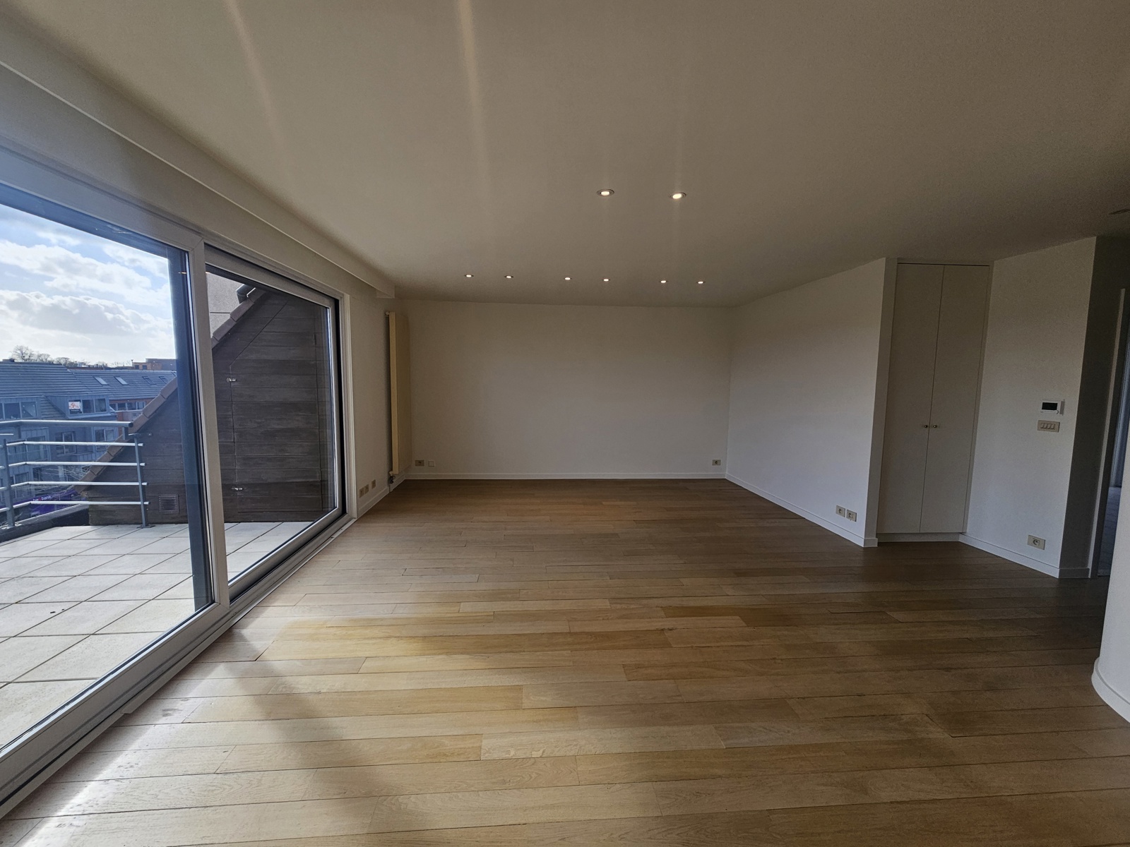 Apartment for rent in Kortrijk with 2 bedrooms - photo 4