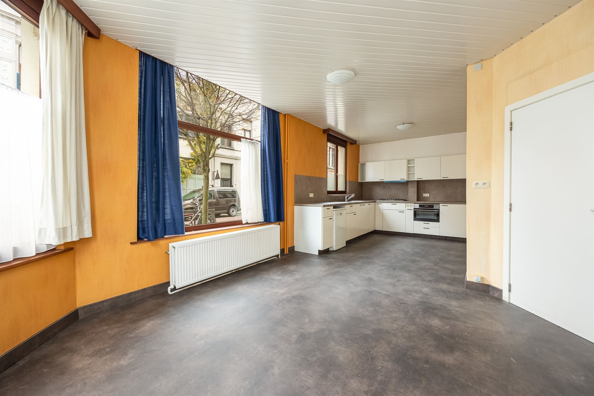 Lichtrijke eengezinswoning nabij Dageraadplaats - foto 2