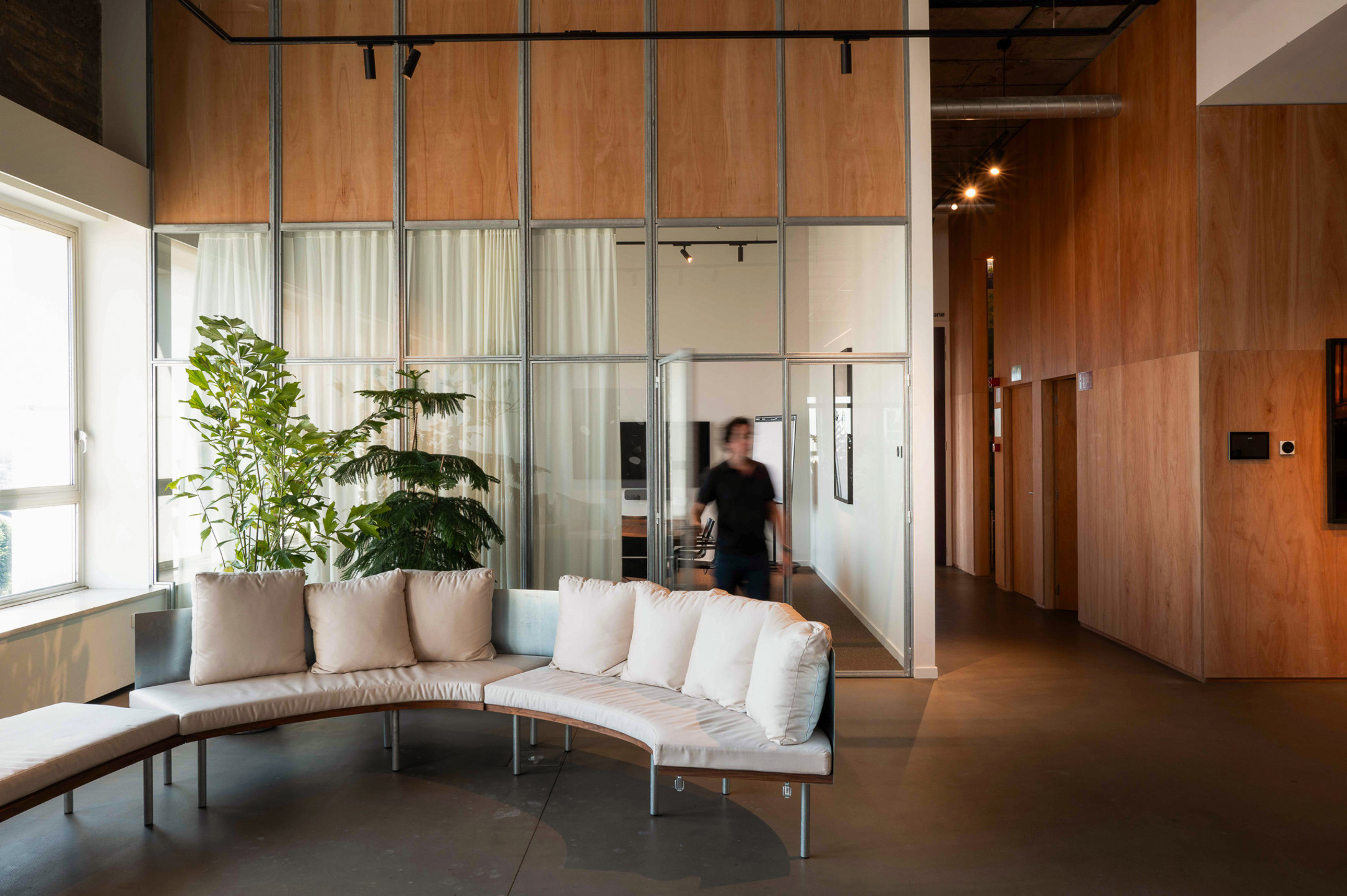 ANTWERPEN ZUID - EXCLUSIEf CO-WORKING KANTOOR  - foto 2