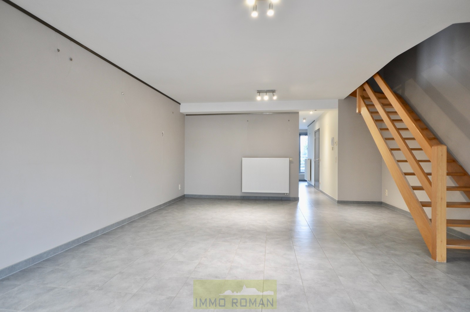 Instapklaar duplexappartement in het centrum van Ruien, deelgemeente Kluisbergen - foto 3