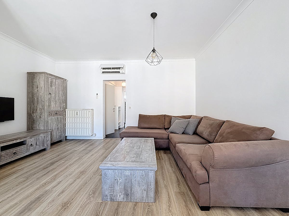 Appartement met 2 slaapkamers te huur in Borgerhout - foto 2