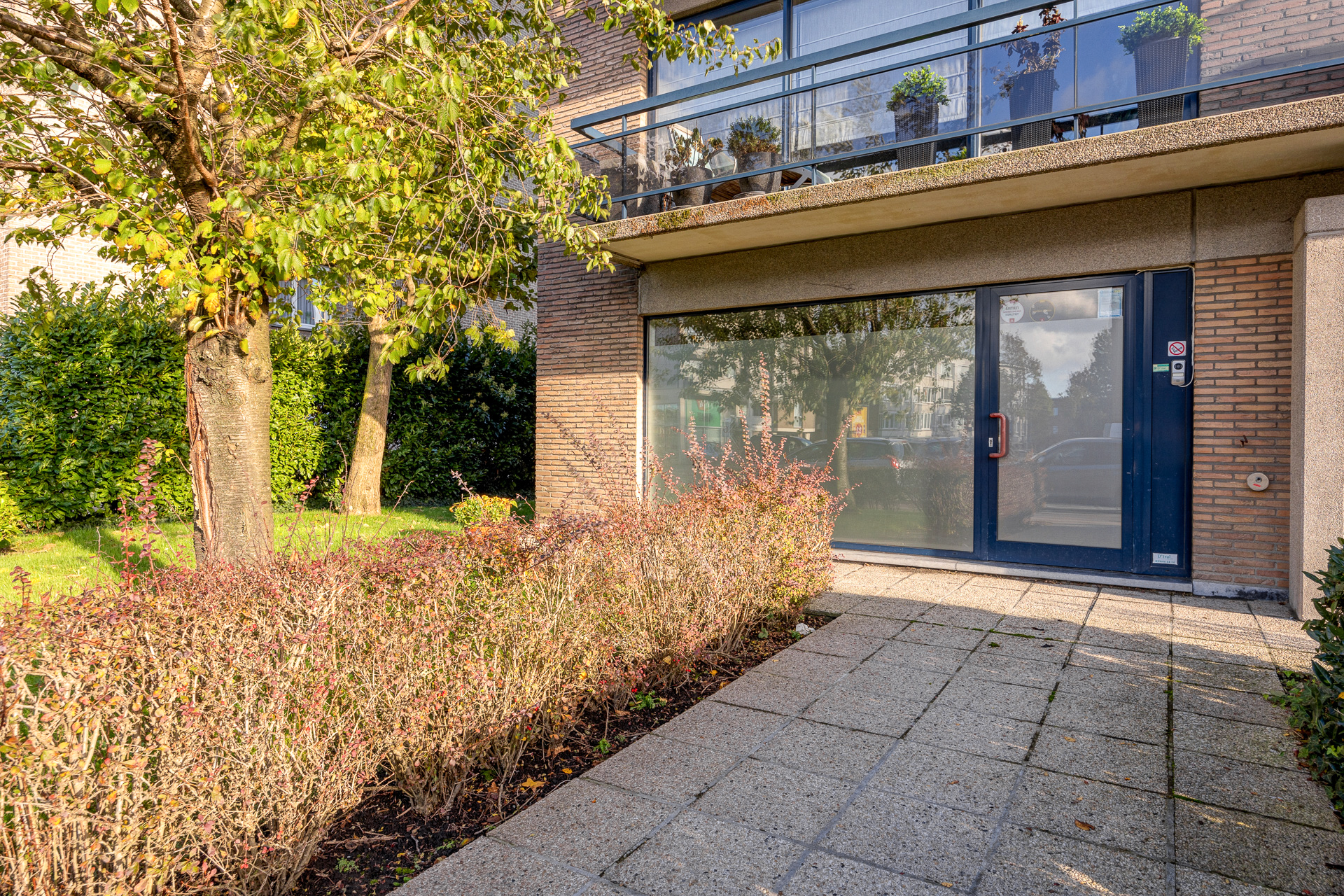 Commercial for rent in Antwerp - photo 1