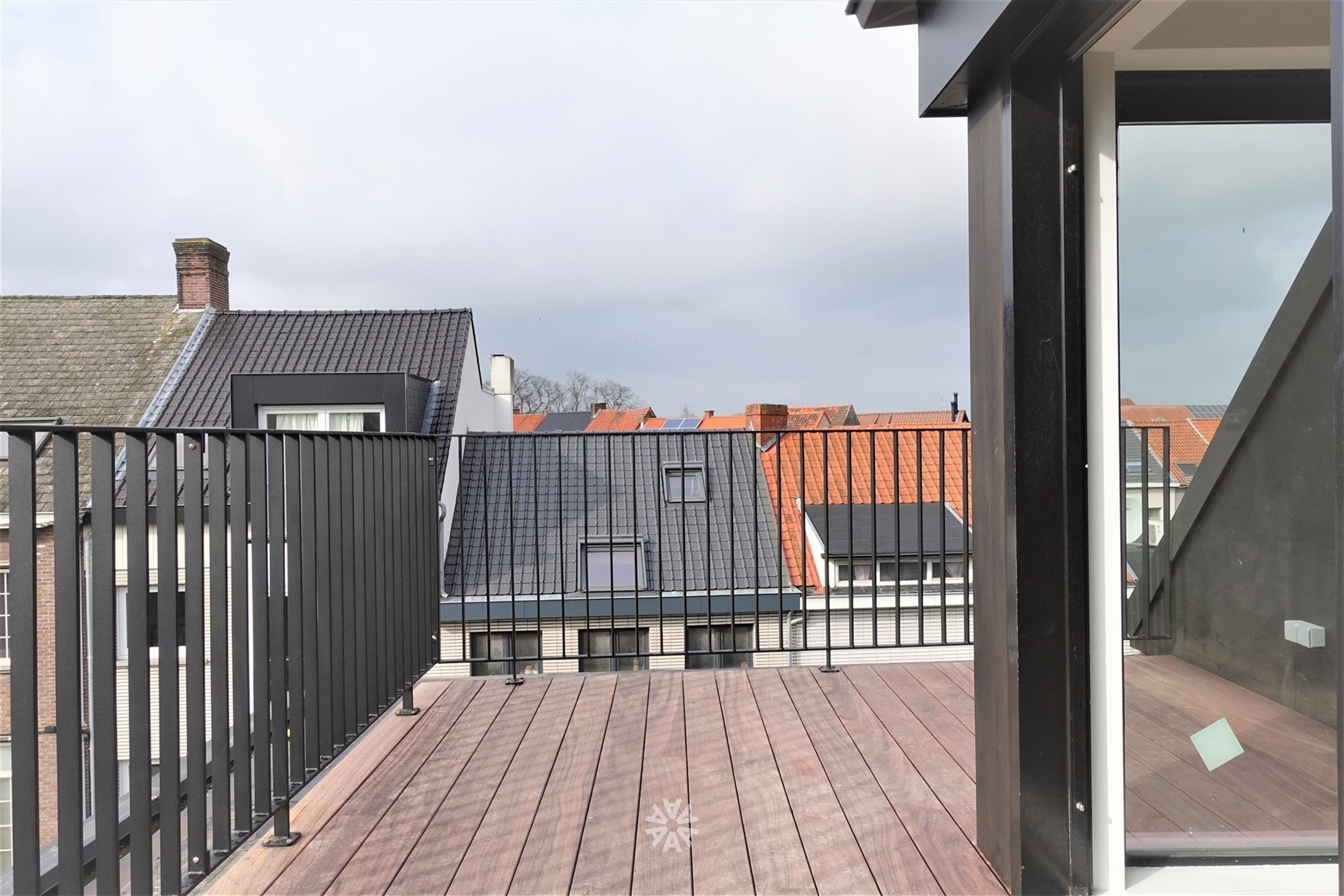 Ruime studio met zonnig terras te huur in Gent - foto 5