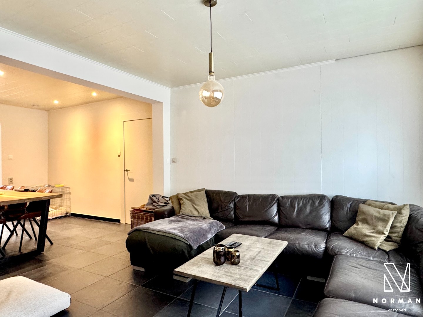 Woning met 4 slaapkamers, tuin en garage te koop in centrum Kuurne! - foto 4
