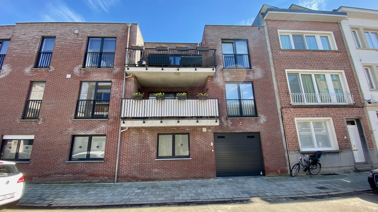 Garage for sale in Deurne - photo 2