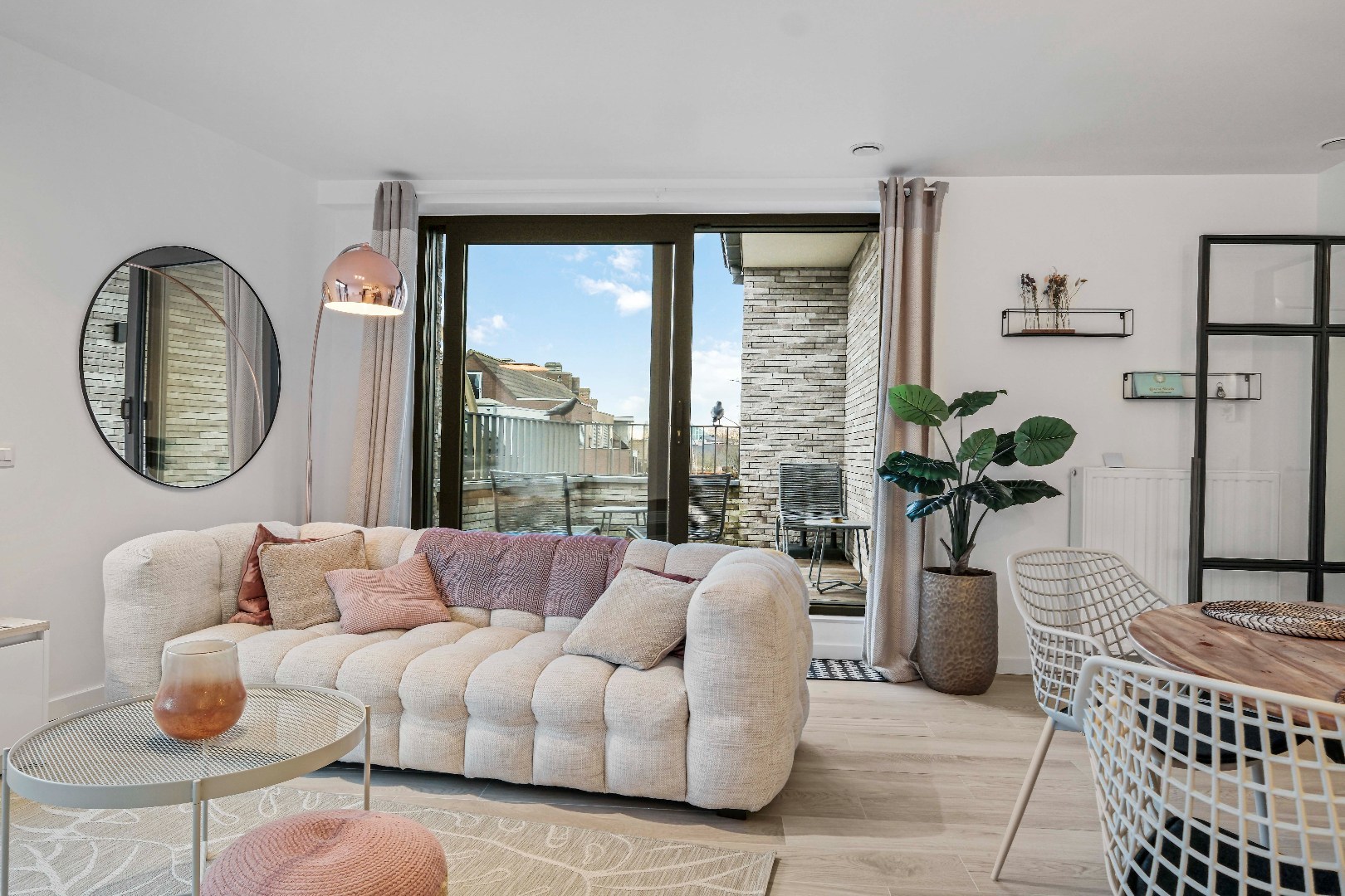 Instapklaar appartement met 2 slaapkamers en staanplaats in Ieper-centrum - foto 4