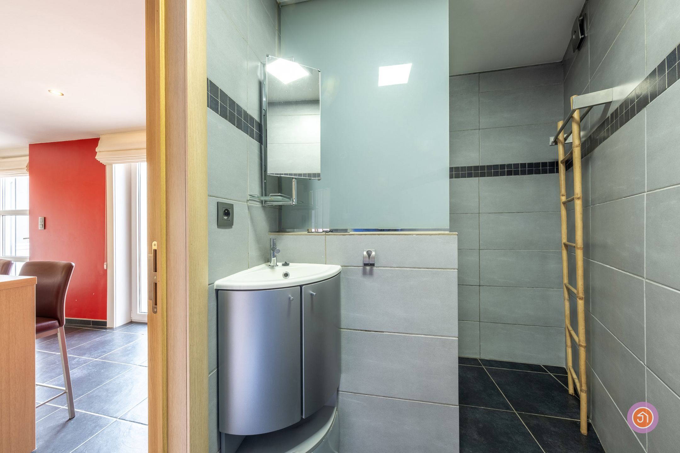 Gerenoveerde instapklare driegevelwoning in rustige straat - foto 3