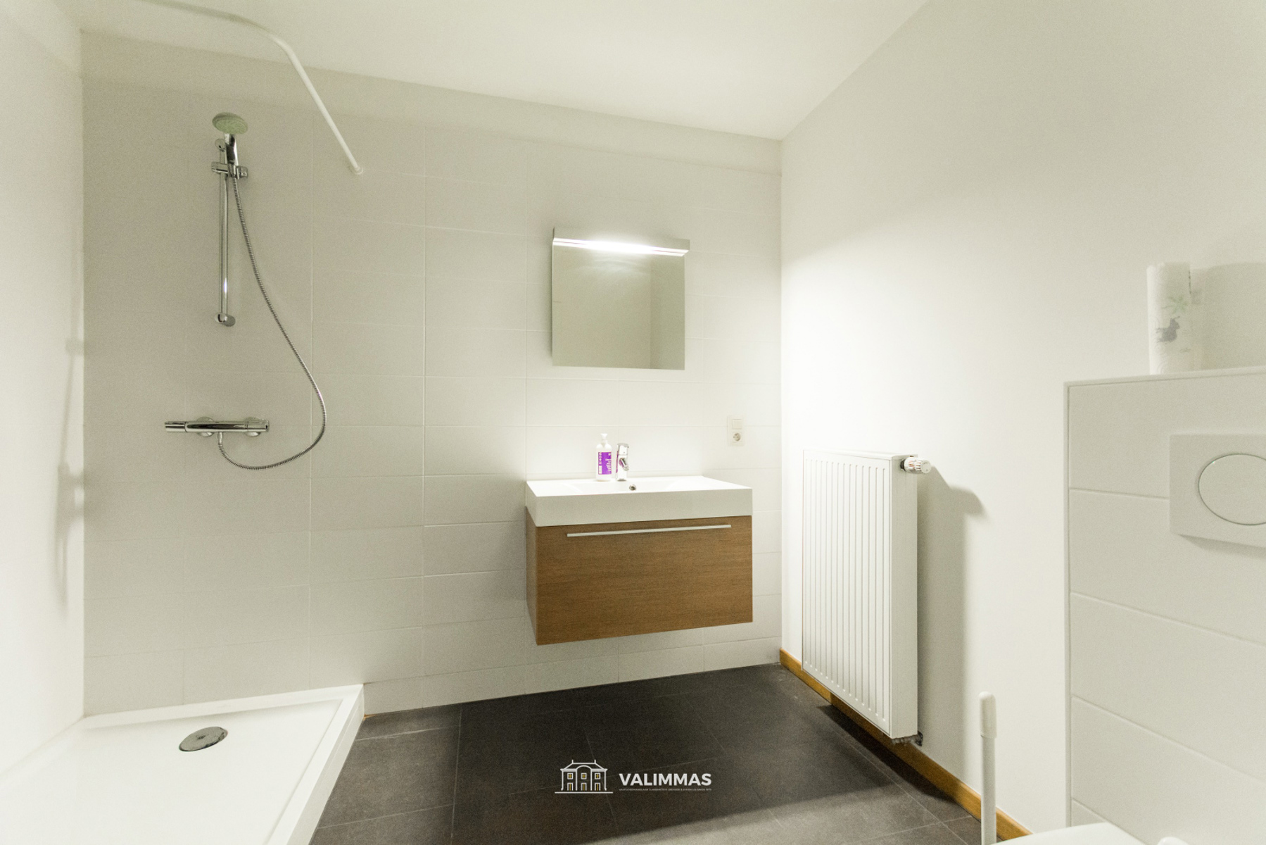 Commercieel gelegen kantoorruimte in stijlvolle herenwoning - foto 5