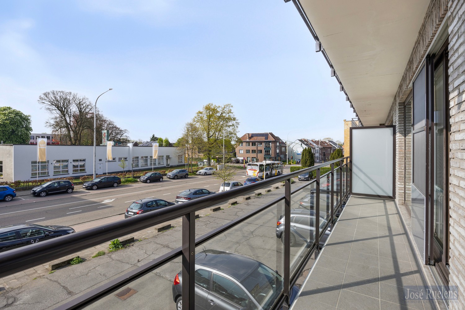 Recent gerenoveerd 2-slaapkamerappartement met privé garagebox - foto 5