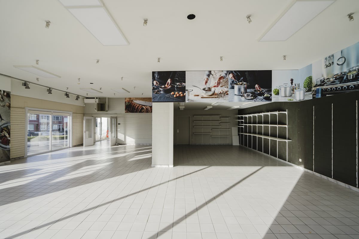 Bâtiment de locaux professionnels à louer à Courtrai - photo 4