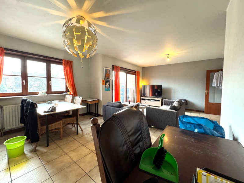 Heel gezellig, lichtrijk, ruim (90 m²) EN goed geïsoleerd appartement met 2 slaapkamers en 2 terrassen. - photo 3