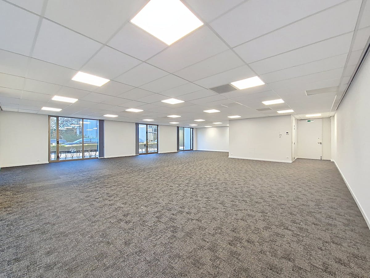 Kantoren (132 m²-174 m²) aan Kortrijksesteenweg in Sint-Martens-Latem - foto 5