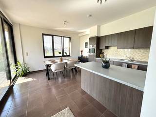 Wonen in Quartier Bleu staat gelijk aan genieten van het beste dat Hasselt te bieden heeft. U bevindt zich in een rustige, hippe omgeving met...