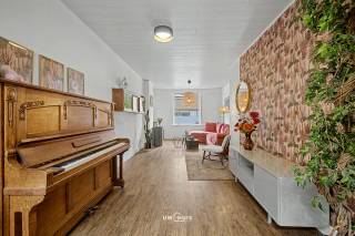 Instapklare woning met veel ruimteBent u op zoek naar een instapklare en gezellige gezinswoning op een centrale ligging in Hamme? Dan is deze...