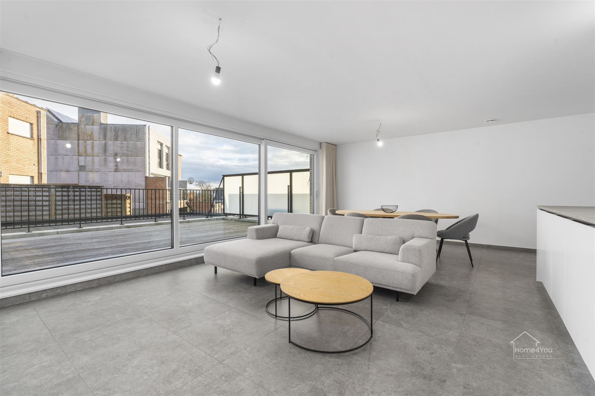 Zeer ruim 3 slaapkamer appartement (2023)  - foto 2