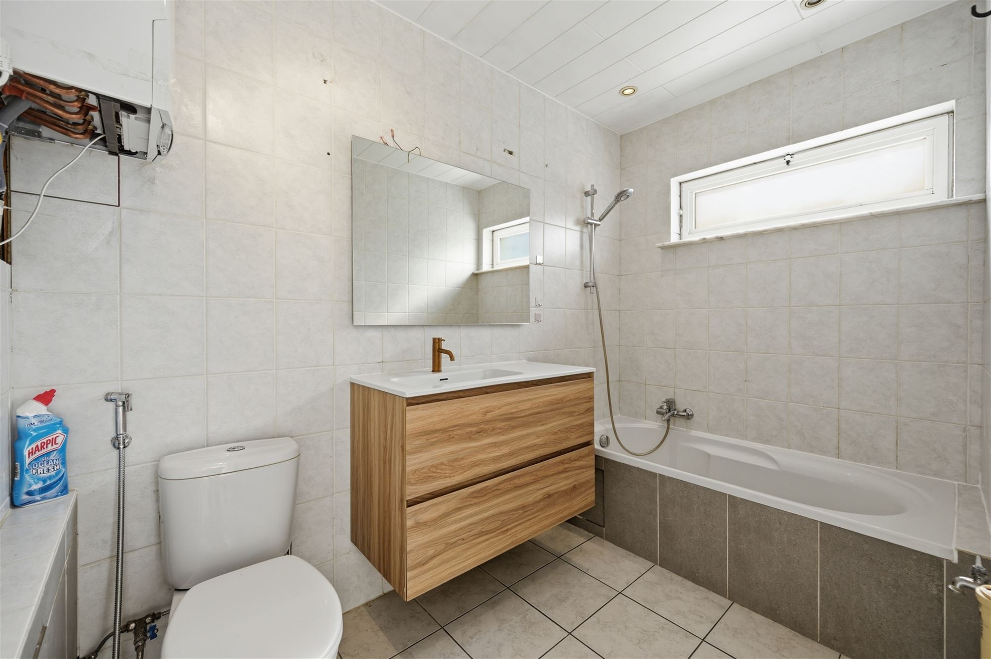 Vernieuwde woning met 3 kamers, 2 badkamers en tuin - foto 5