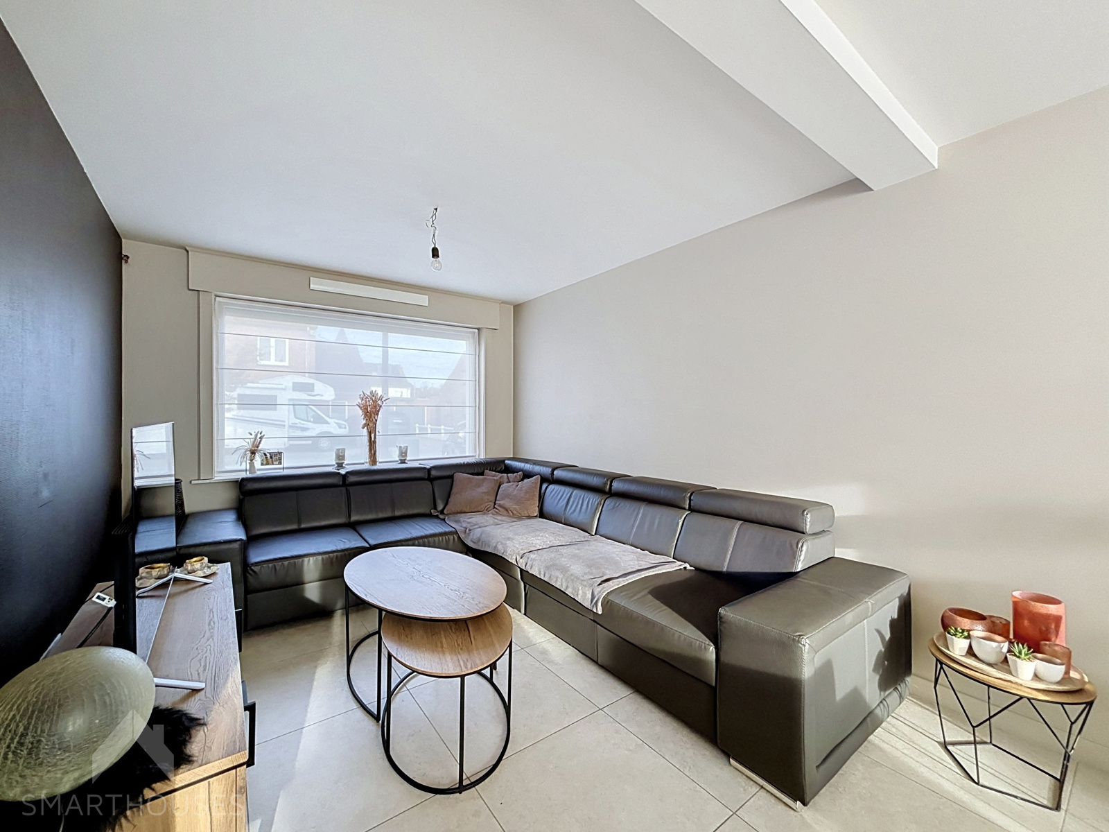 Ruime halfopen woning met 4 slpks, leuke tuin en garage - foto 4
