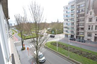 Oostende-Centrum, mooi gelegen appartement op de 3de verdieping met open zicht en op wandelafstand van zee/strand, diverse winkels en...
