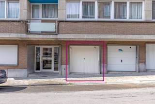 Garage voor één wagen te AnderlechtDeze gesloten garagebox biedt plaats voor één wagen en is gunstig gelegen in Anderlecht, nabij belangrijke...