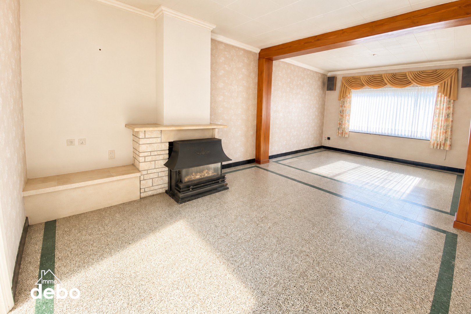 Centraal en rustig gelegen woning met 3 slaapkamers, keuken, badkamer, kelder, geïsoleerde zolder en een zeer gezellig terras op 1 km van de Markt - photo 4
