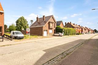 Deze landelijk gelegen bouwgrond ligt op een boogscheut van Tienen centrum en heeft een goede bereikbaarheid met het openbaar vervoer.De voorgestelde...