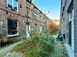 *** BEZOEKDAG 20/12 VANAF 9H NA TELEFONISCHE REGISTRATIE - 0495/265 333 *** Dit karaktervol, charmant doch op te frissen beluikhuisje (gerenoveerd...