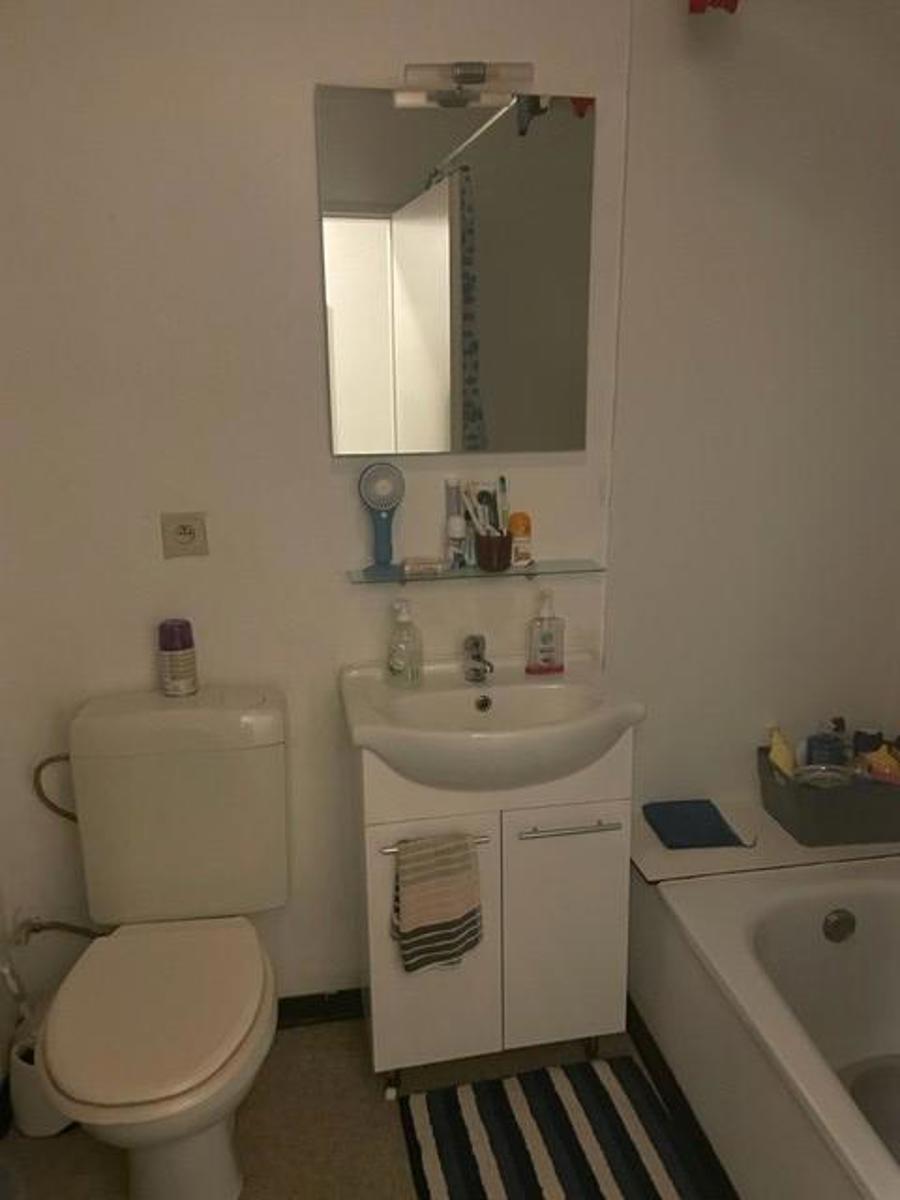 Appartement te huur - 1 slaapkamer, 3e verdieping - foto 5