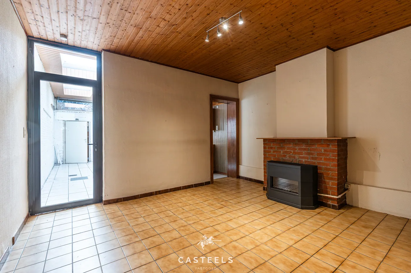 Te renoveren woning met stadstuin op toplocatie in Mariakerke te koop - foto 4