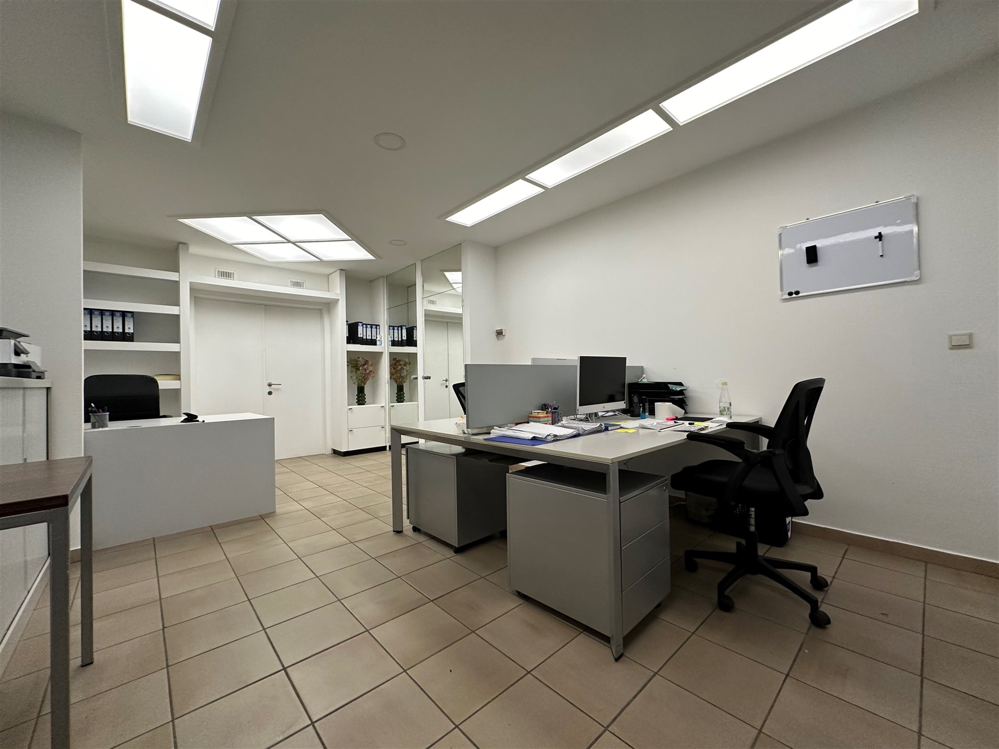 Commercieel gebouw - foto 2