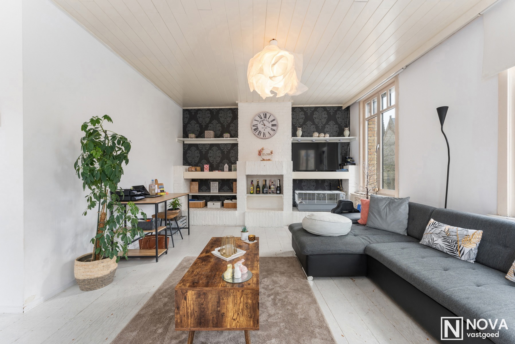 Ruim en lichtrijk duplex-appartement aan de kerk - foto 4
