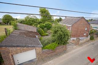 In een rustige straat in het landelijke Outgaarden, deelgemeente van Hoegaarden, bevindt zich deze charmante, solide woning met een...