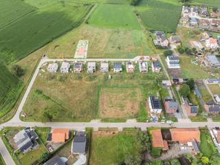 Ontdek deze unieke kans om uw droomwoning te realiseren aan Vogelsanck, een rustige en landelijk gelegen woonlocatie net buiten de dorpskern...