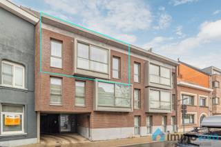 ALGEMEENIn het hart van Wommelgem vinden we dit recent (Bj. 2005) appartement terug in een mooi gebouw met parking . Met een bewoonbare oppervlakte...