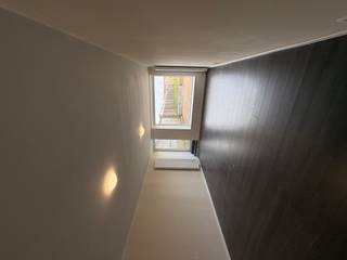 ong>Wervik - Gerenoveerde woning met 4 slaapkamers en garage te koop.Indeling:Wasplaats/technische ruimte, doorgang hal, toilet, badkamer, open...