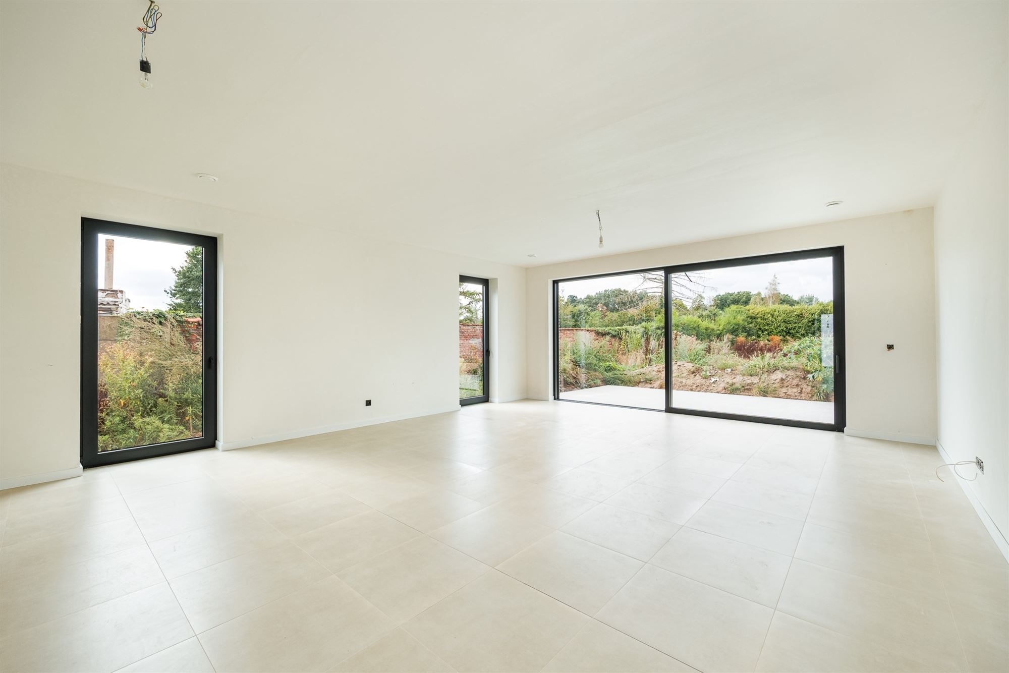 Halfopen nieuwbouwwoning met 3 kamers en tuin - foto 4