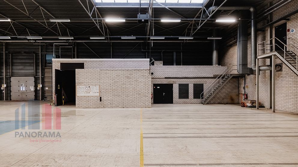 8.691 m² logistiek magazijn met 3.200 m² kantoren  nabij de E19 - foto 5