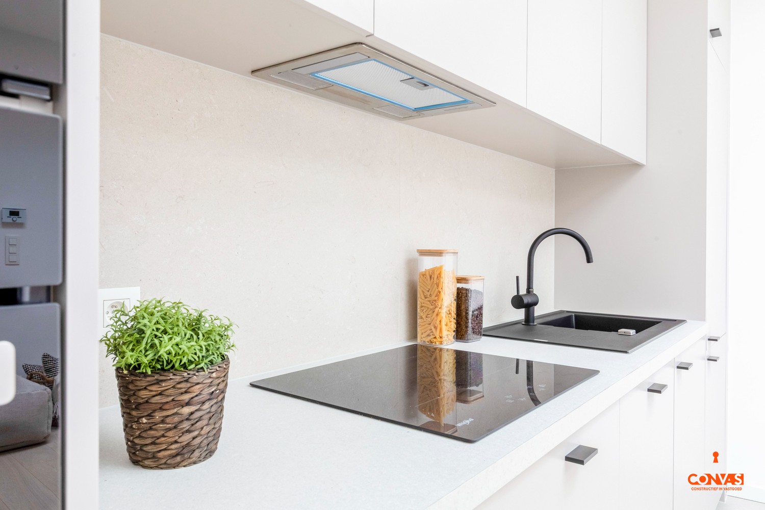 Volledig gerenoveerde starterswoning met twee slaapkamers - photo 5