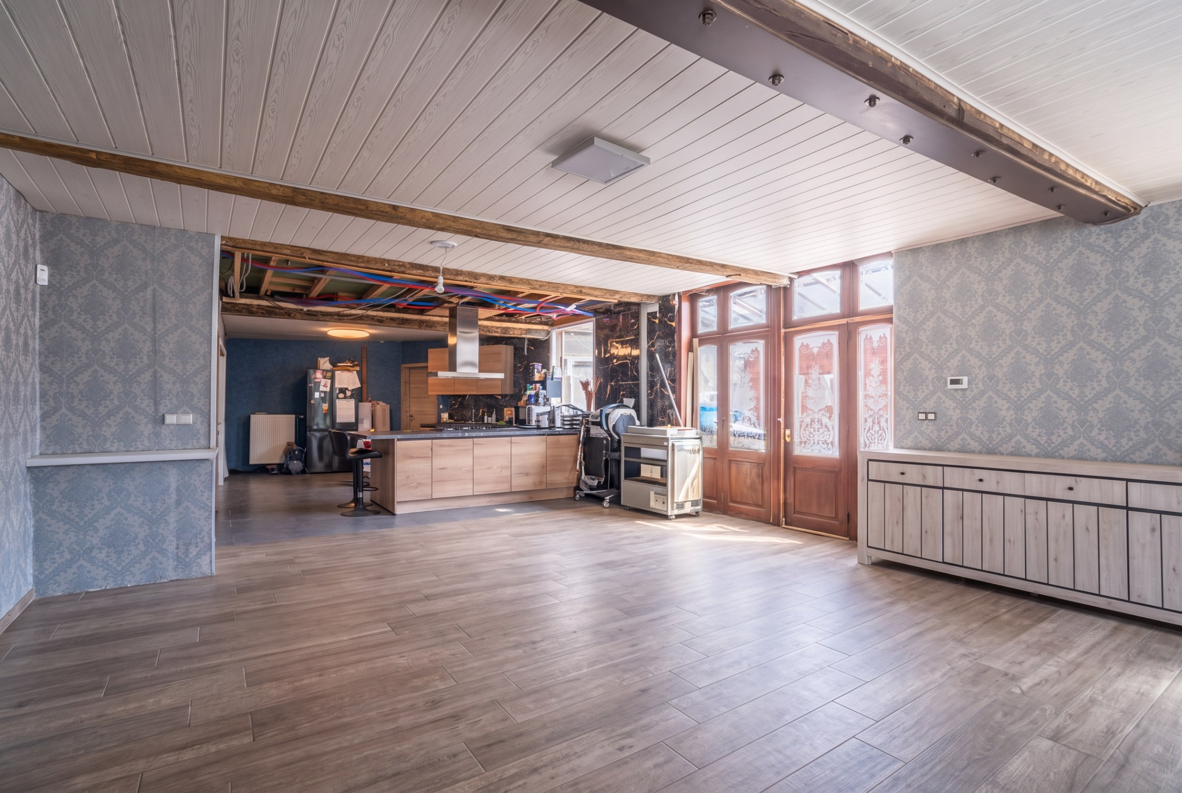 Ruime gezinswoning met veel potentieel - foto 4