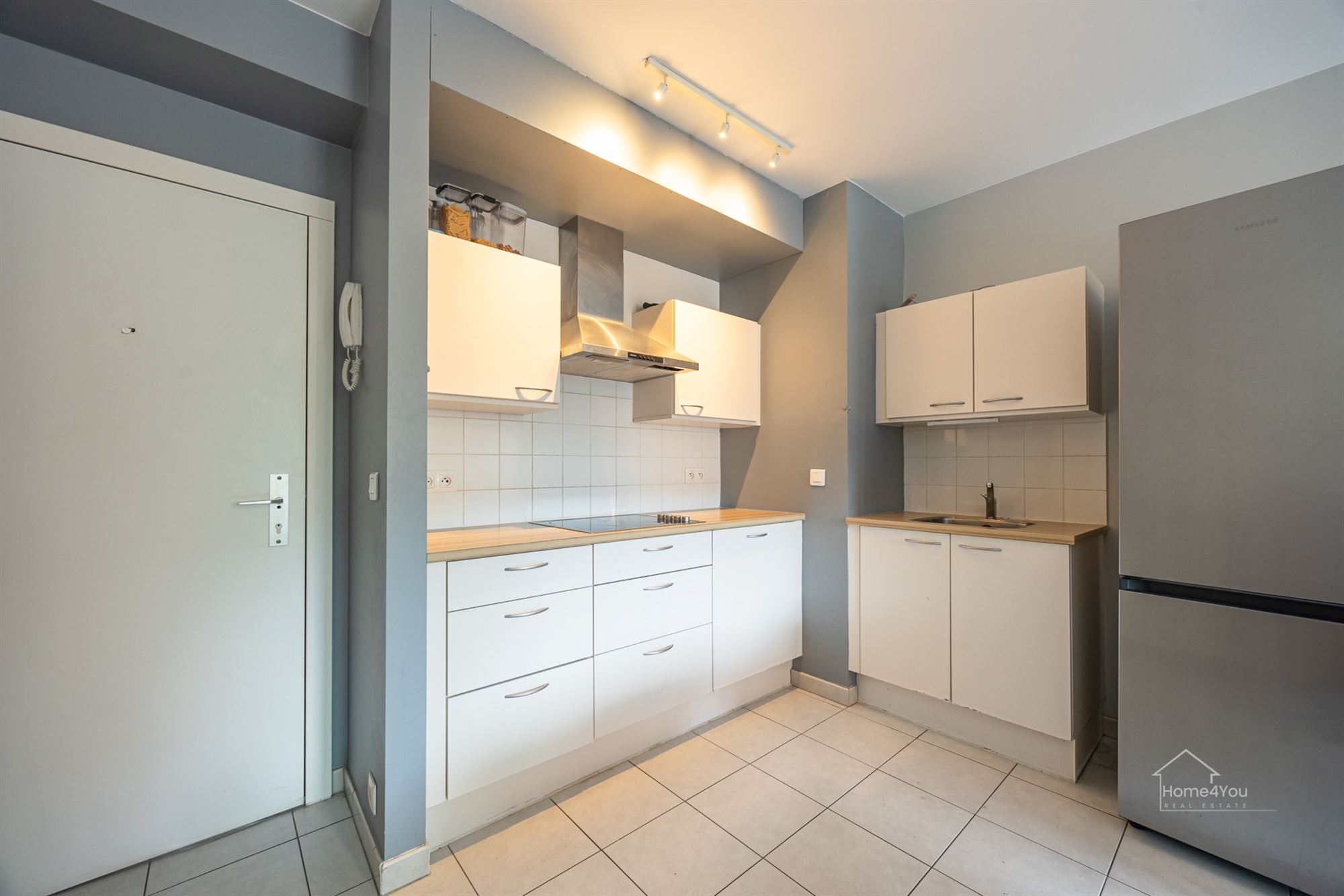 Apartment - photo 5