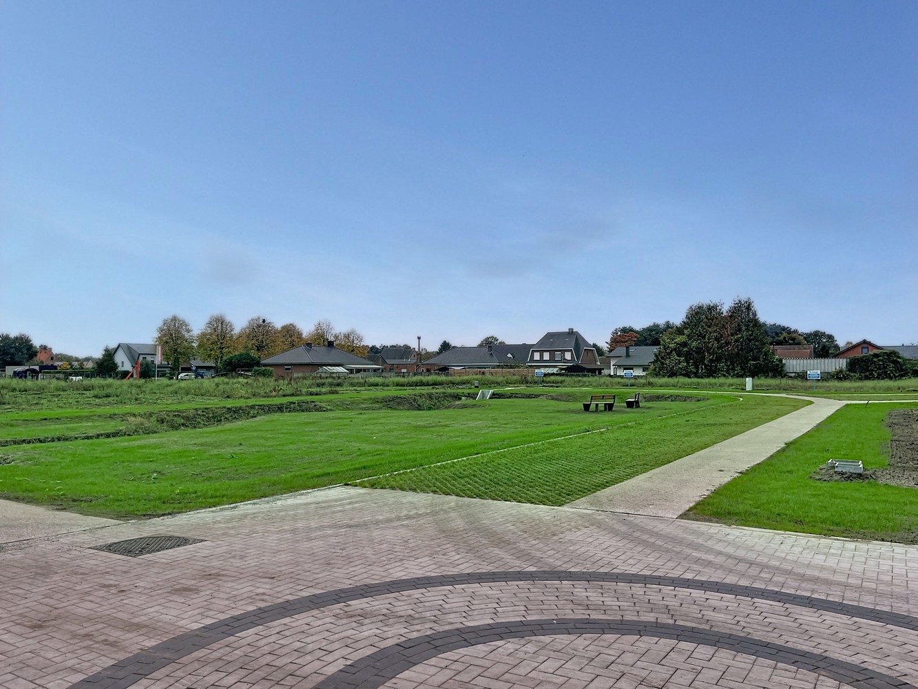 Zuidwest gerichte bouwgrond voor open bebouwing - foto 1