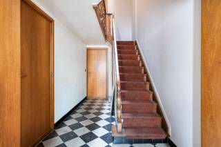 Ontdek dit interessante eigendom bestaande uit twee appartementen, ideaal voor wie op zoek is naar een slimme investering. Door de...