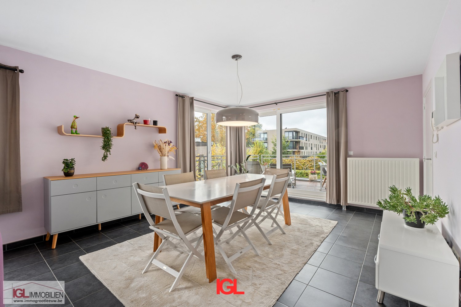 Ruim duplexappartement met 5 slaapkamers, een zonnig terras &amp; 2 staanplaatsen - photo 3