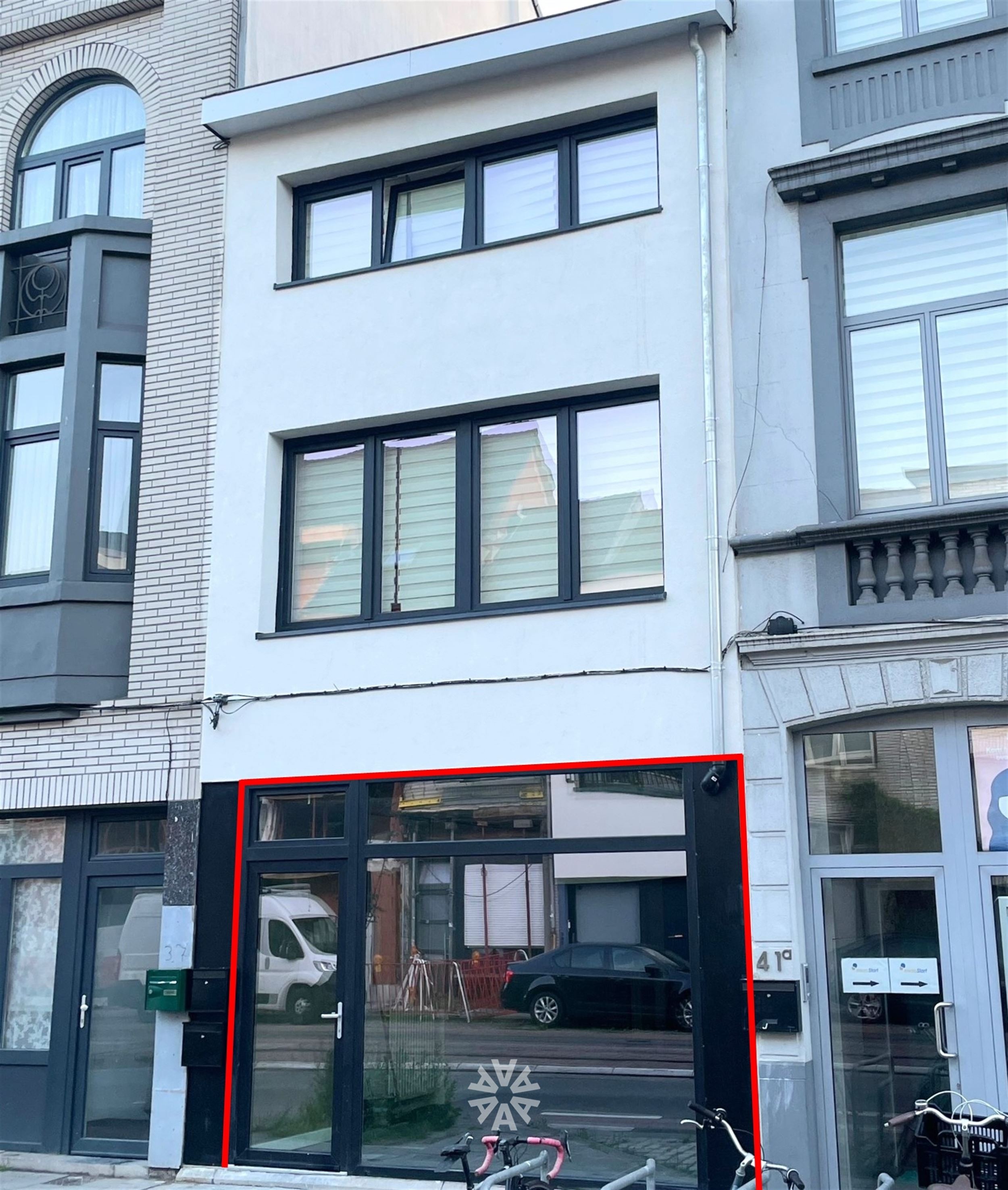 Commercial for rent in Ghent - photo 4
