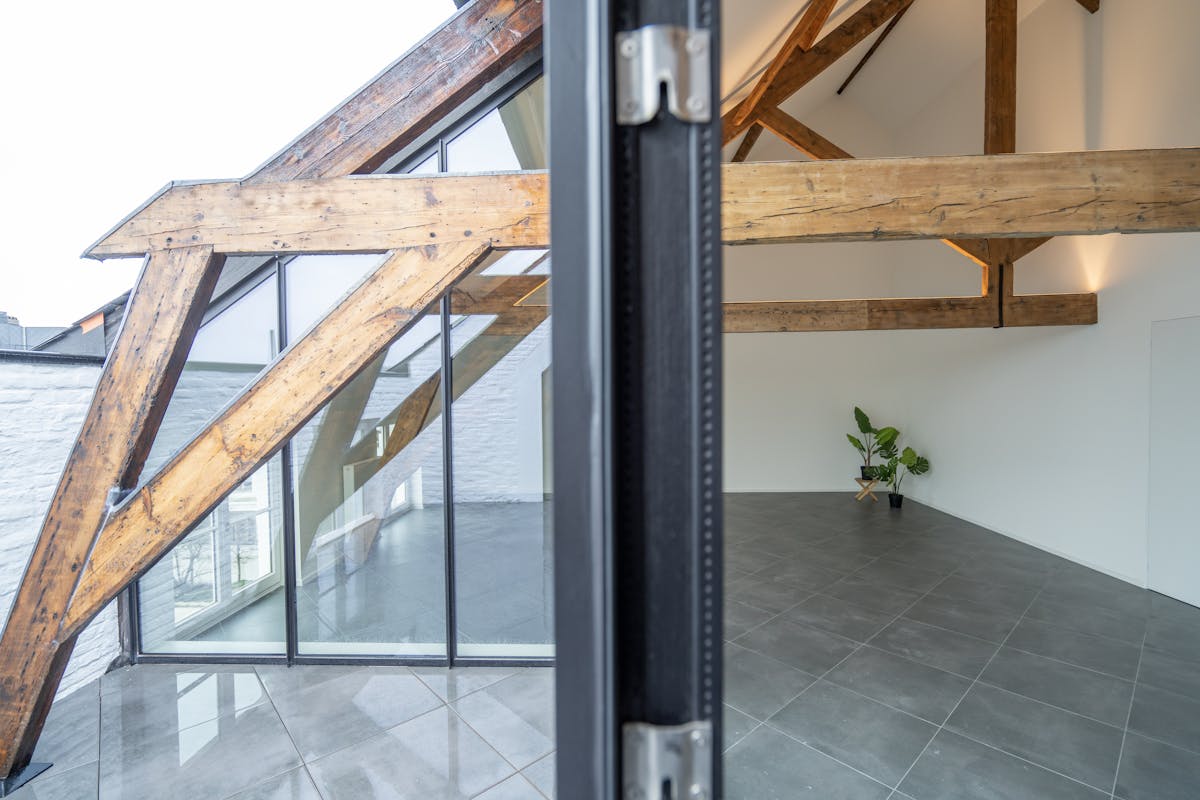 Luxueuze loft met 3 slaapkamers en 2 badkamers te Gent - foto 5