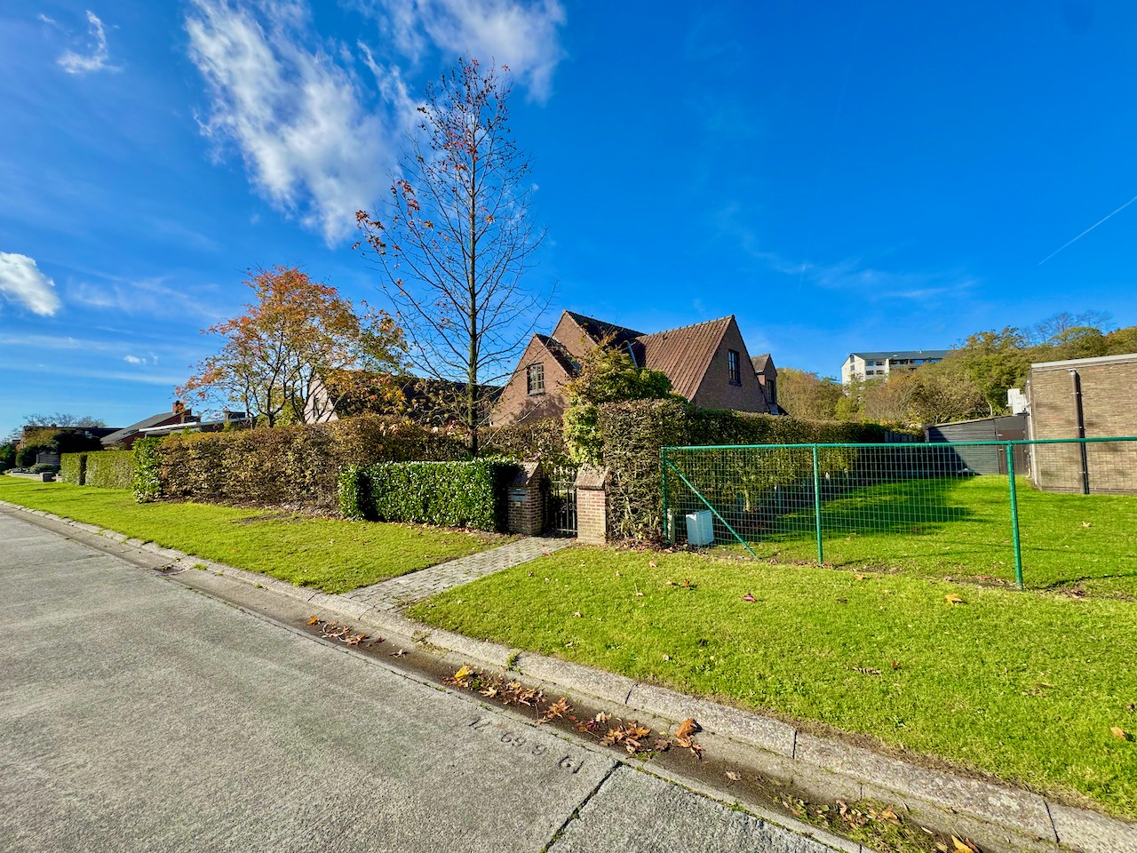 Fantastische open bebouwing met dubbele garage in gegeerde woonwijk te Evergem - foto 2